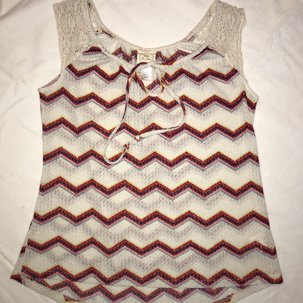 Bella De Four tank with crochet accent